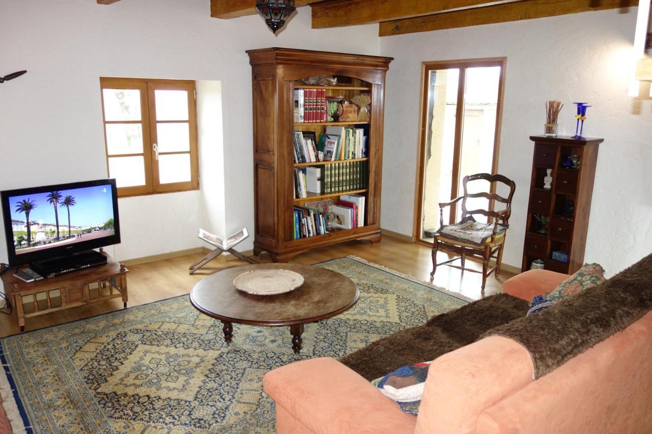 Maison Sur La Colline Cheminee Wifi Proche Thermes Aubin  Exteriör bild