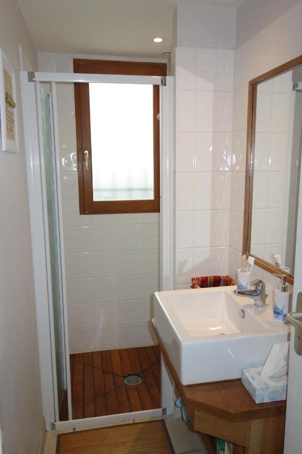 Maison Sur La Colline Cheminee Wifi Proche Thermes Aubin  Exteriör bild