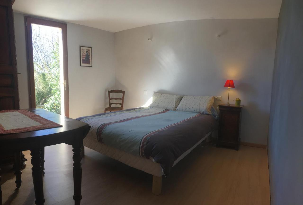 Maison Sur La Colline Cheminee Wifi Proche Thermes Aubin  Exteriör bild